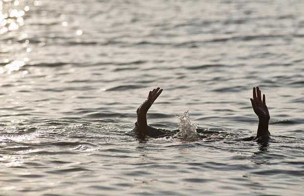 Surati Tewas Tenggelam di Pantai Manga Tasik