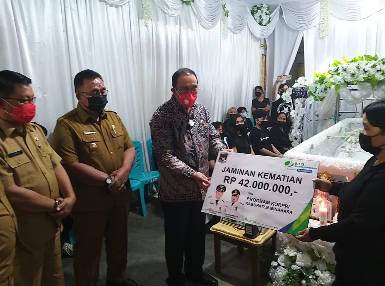 Hukum Tua Pulutan Berpulang, Pemkab Minahasa Berduka