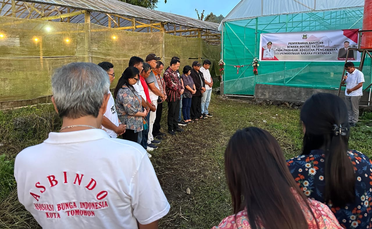 Walikota Caroll Realisasikan Bantuan Screen House Untuk 9 Poktan