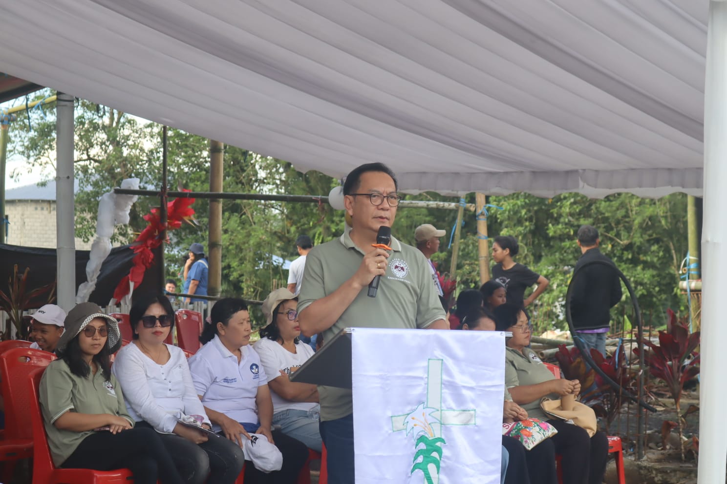 Selebrasi Paskah Wilayah Kakaskasen, Caroll: Rayakanlah Dengan Hati Bersih