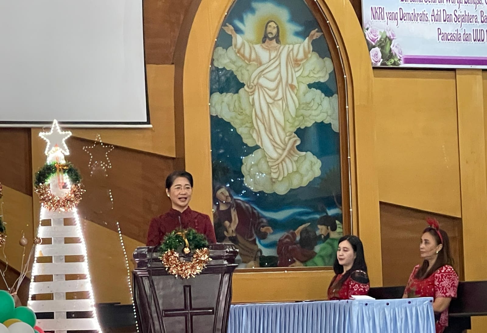 HUT DWP Tomohon ke-25 Dirangkai Pra Natal Yesus Kristus
