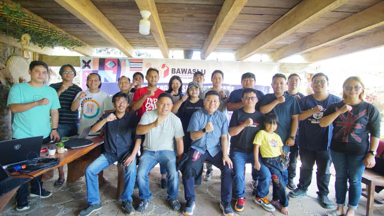 Bersama Komunitas Literasi, Bawaslu Sulut Gelar Diskusi Pengawasan Partisipatif 