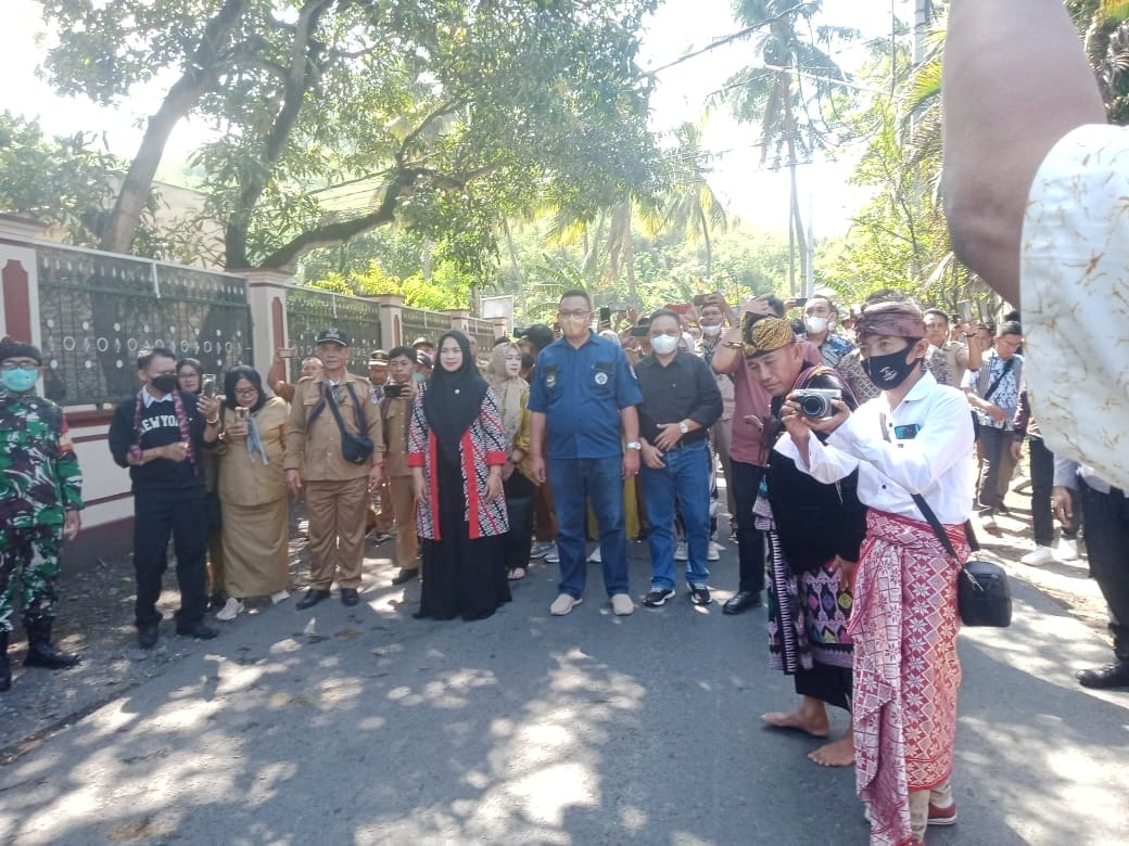 Puluhan Sangadi Boltim Ikuti Studi Tiru di NTB