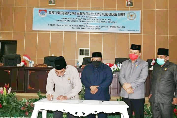 DPRD Boltim Gelar Paripurna Penandatanganan Nota KUPA PPAS 2020