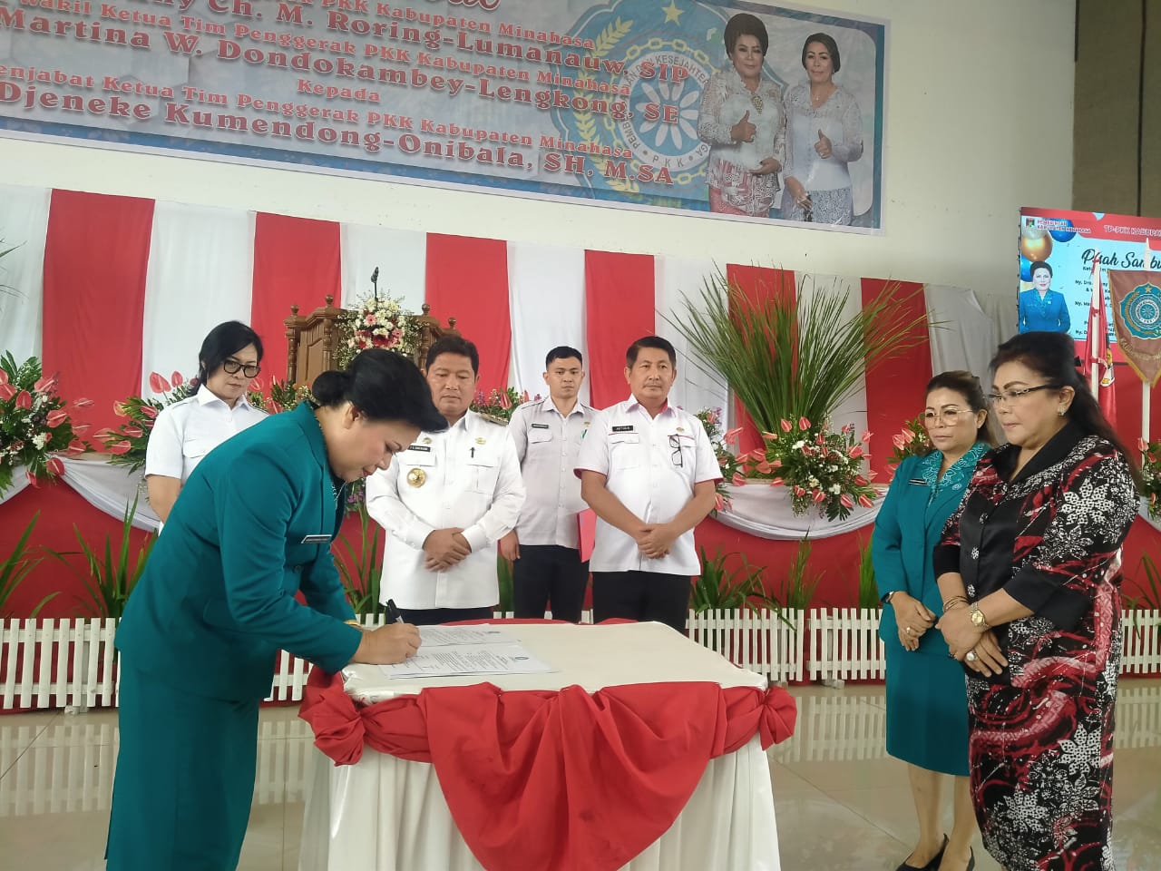 Djeneke Kumendong Onibala Resmi Jabat Ketua TP PKK Minahasa