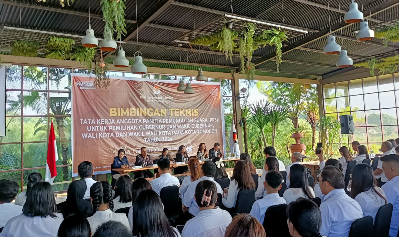 132 Anggota PPS Kota Tomohon Ditempa