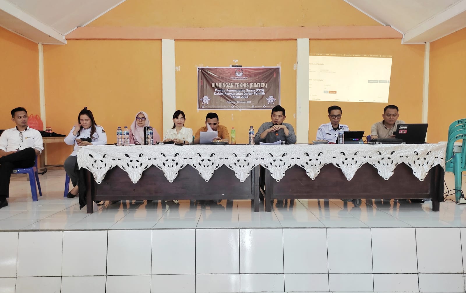 Gelar Bimtek Penyusunan Daftar Pemilih, PPK Kotabunan Dorong PPS Kerja Maksimal 