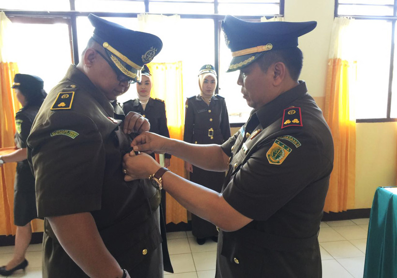 Sertijab Kasi Pidsus Kejari Tomohon, Mokoagow Gantikan Agussalim