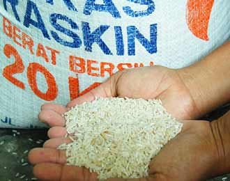 Tunjangan Raskin di Minahasa Mulai Disalurkan