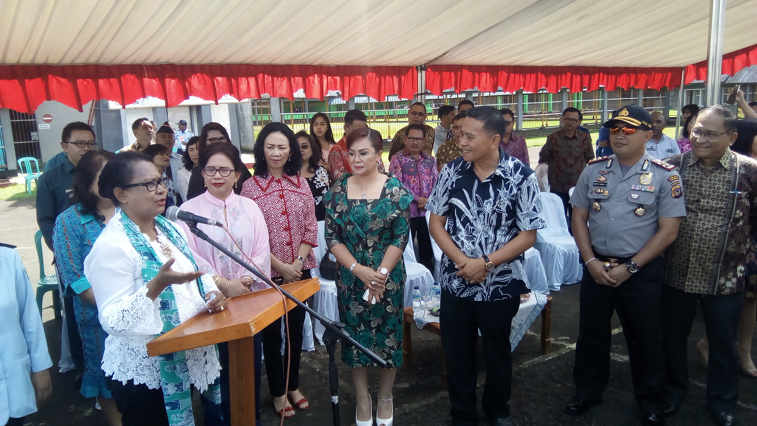 Warga Lapas di Tomohon Bakal Diizinkan Gunakan HP