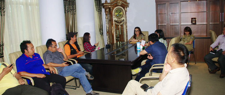 Jalin Hubungan Dengan Wartawan, SAS Gelar Konferensi Pers