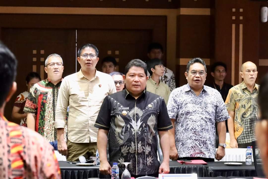 Dipimpin Gubernur, Bupati Jemmy Kumendong Ikuti Rakor High Level Meeting TPID di Aula Kantor BI Sulut