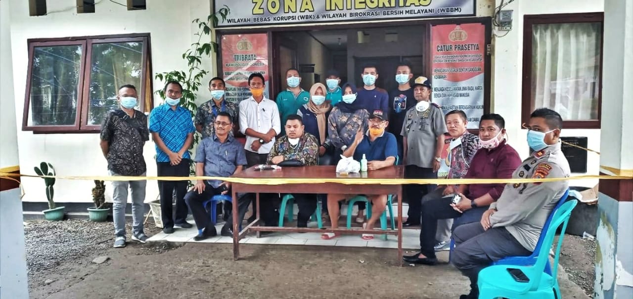 Tinjau Pos Penjagaan Covid-19 di Nuangan, Legislator Boltim Cek Kekurangan
