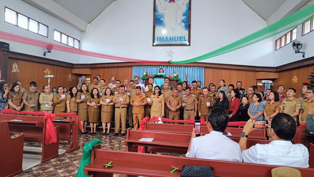 Safari Natal Pemkab Minahasa Merupakan Momentum Indah Umat Kristen Untuk Mewujudkan Kasih dan Perdamaian 