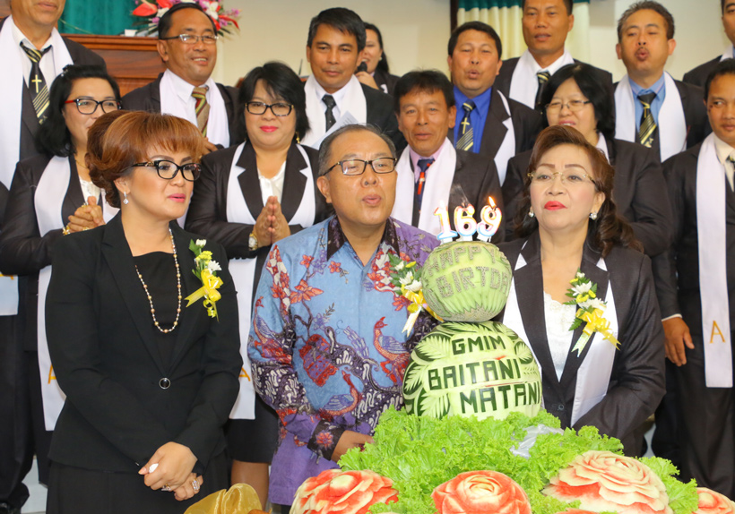 Wawali Sompotan Hadiri HUT GMIM Baitani Matani ke-169
