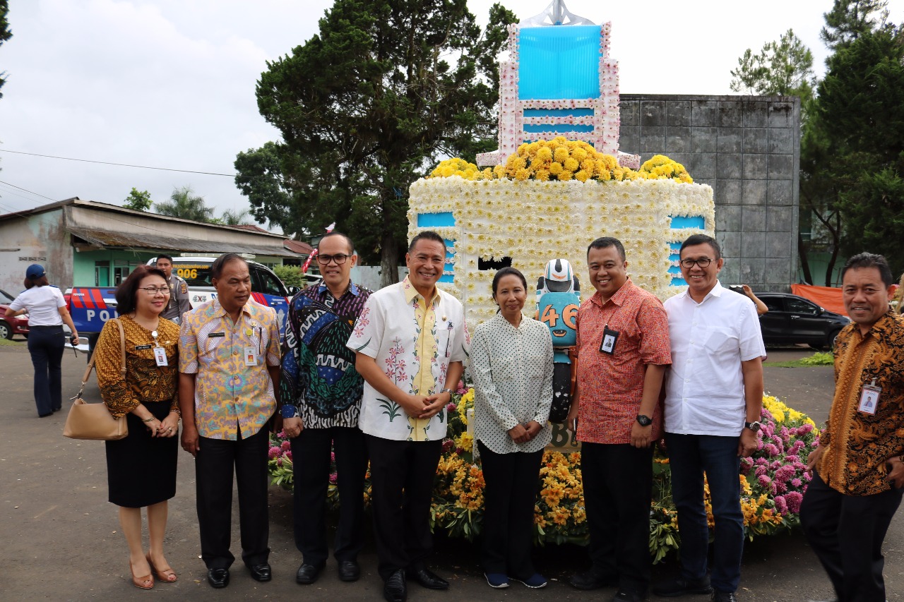 Menteri BUMN RI Sambangi Float TOF 2017