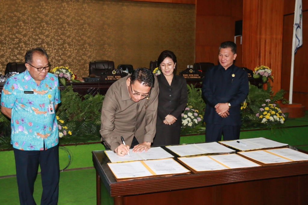 Legislator Setujui 3 Ranperda Menjadi Perda Kota Tomohon