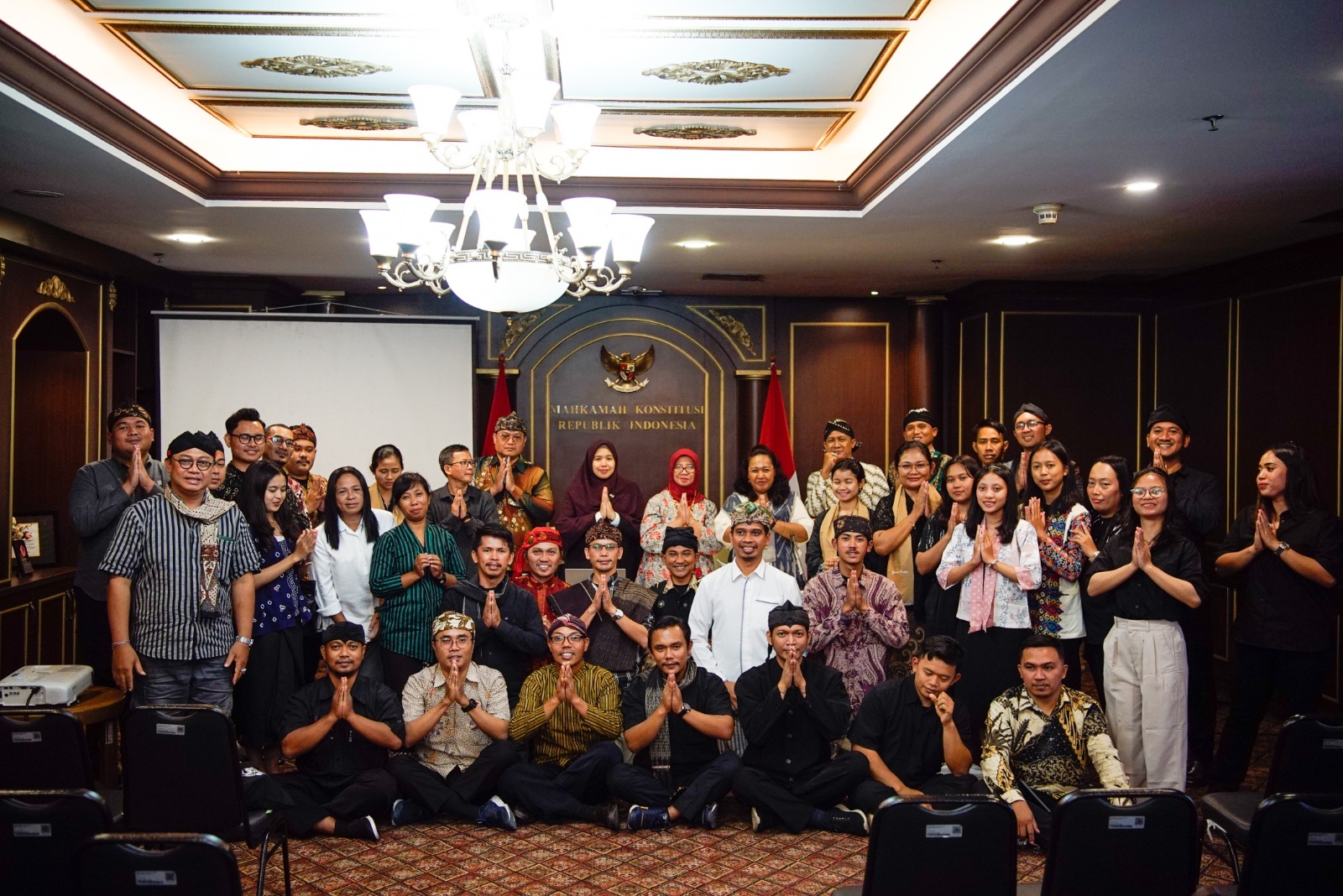 Usai Lokalatih Paralegal, Langsung Ke MK