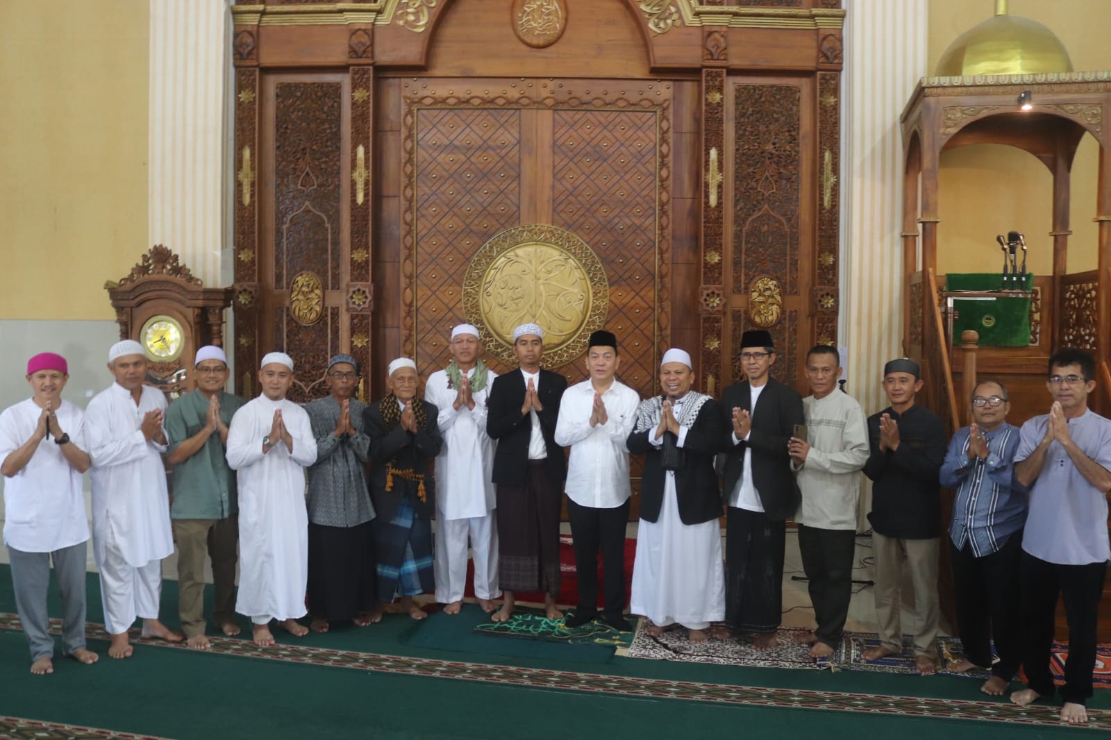 Caroll Senduk Hadiri Perayaan Idulfitri 1445 H Kota Tomohon 