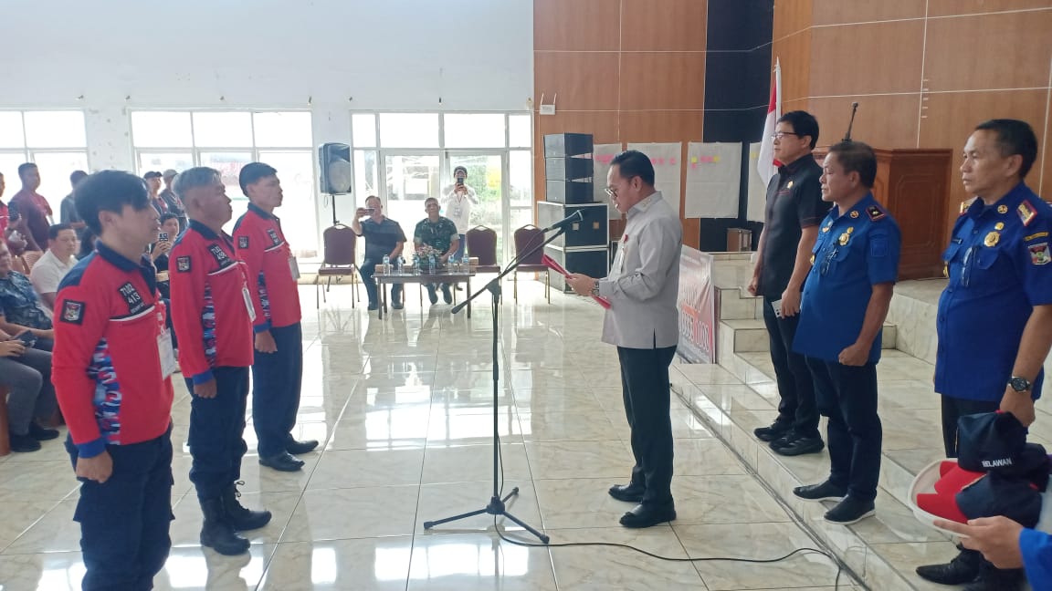 Bupati Tendean Kukuhkan 540 Redkar Desa dan Kelurahan