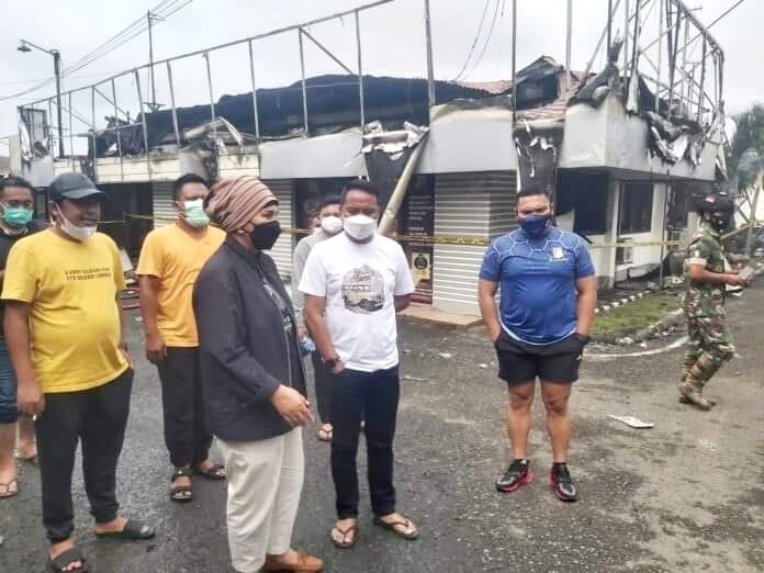 Tinjau Lokasi Kebakaran, Bupati Boltim Pastikan Bantu Polres Kotamobagu
