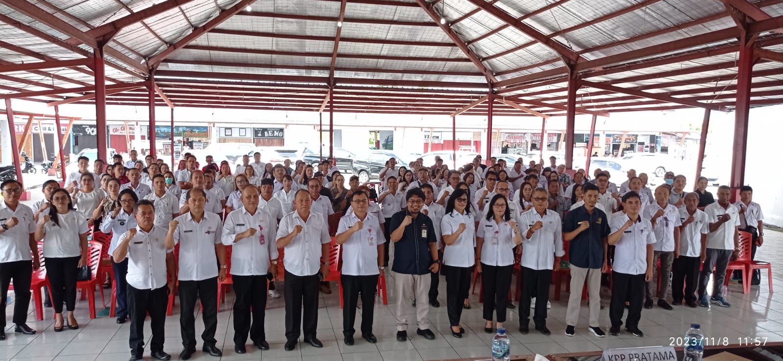 Sekda Lynda Watania Buka Rakor Sinkronisasi Data OM SPAN dan JKN KIS