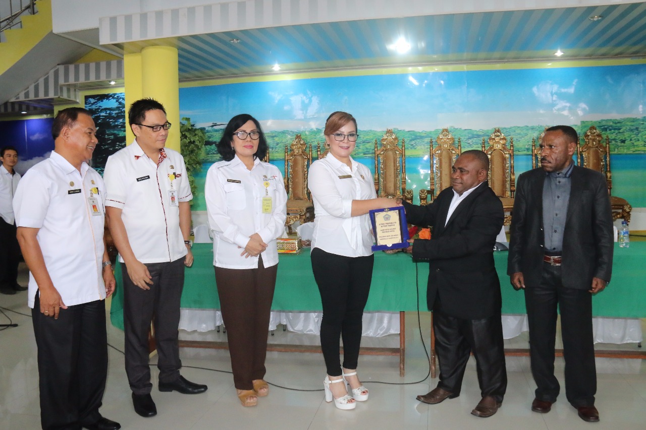 Legislator Yalimo dan Pemkot Tomohon Kian Akrab