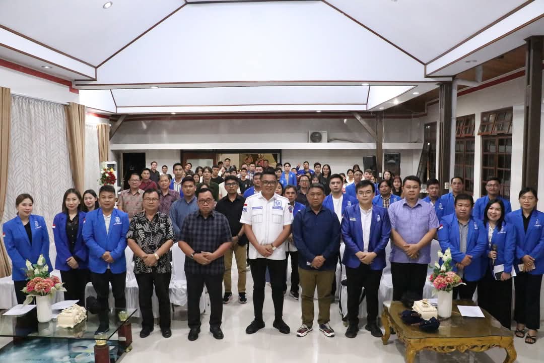 Bupati Robby Dondokambey Bersama Ketua TP-PKK dan GAMKI Gelar Ibadah Syukur