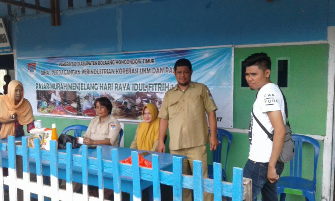 Dinas Perdagangan Perindustrian Koperasi UKM Dan Pasar Boltim Gelar Pasar Murah
