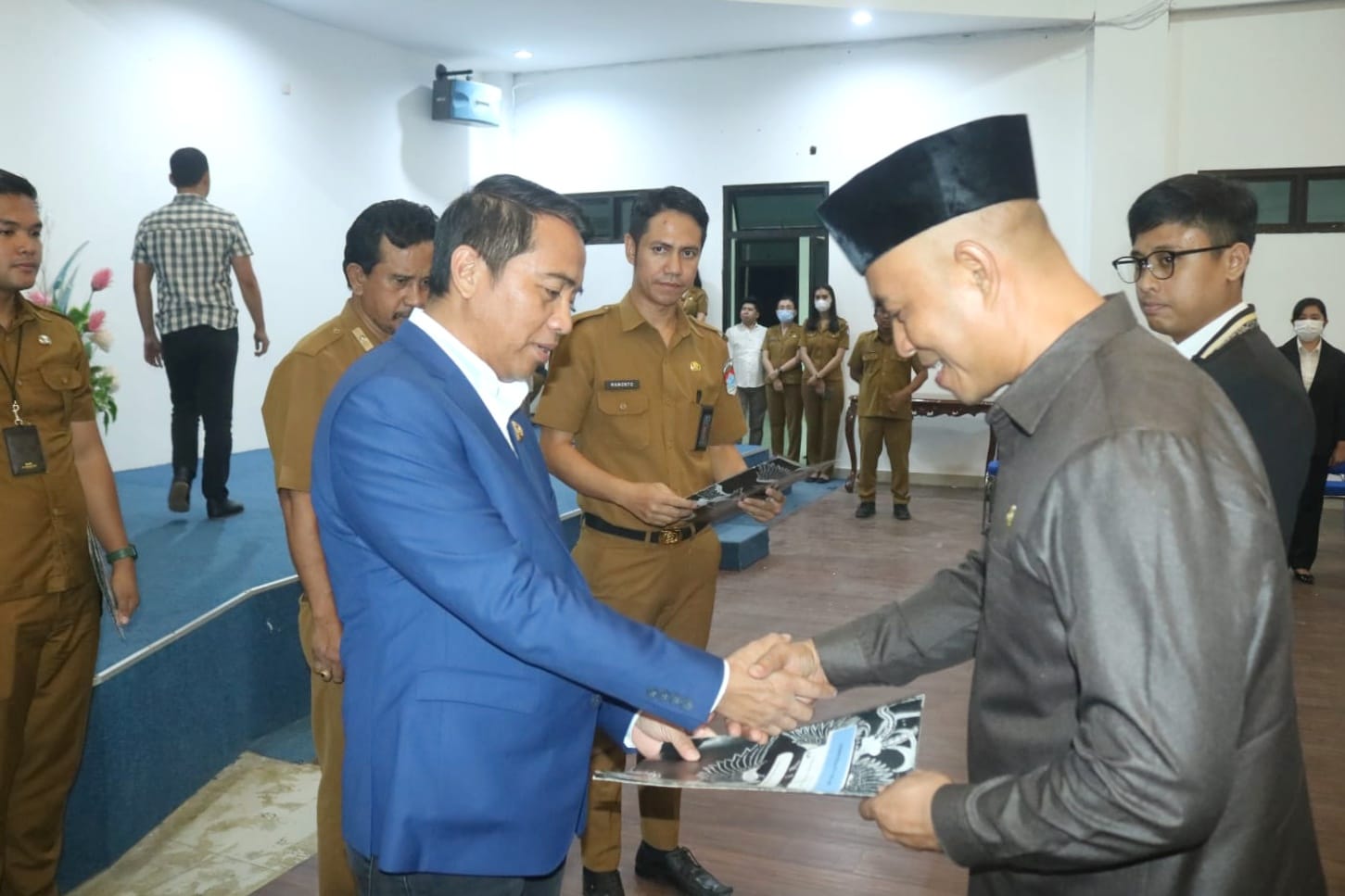 Lantik Puluhan Pejabat, Sachrul: Bekerjalah Secara Profesional 