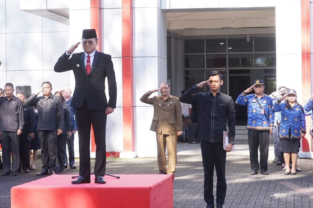 Penjabat Bupati Noudy Tendean Pimpin Upacara Peringatan Hari Pahlawan 
