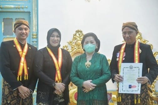 Bupati Sachrul Dianugerahi Gelar Adat Kanjeng Raden Tumenggung