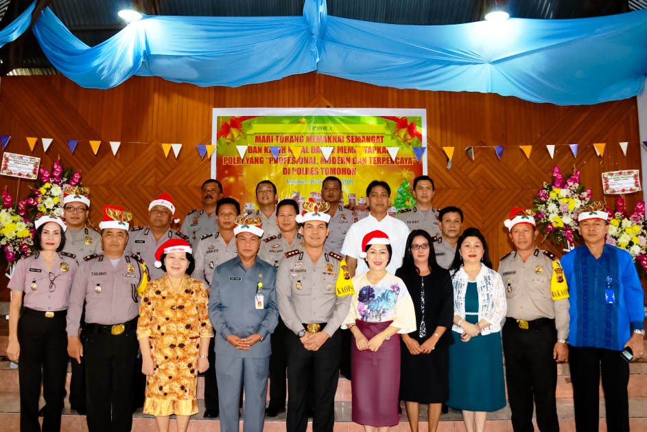 Polres Tomohon Gelar Ibadah Perayaan Natal Yesus Kristus