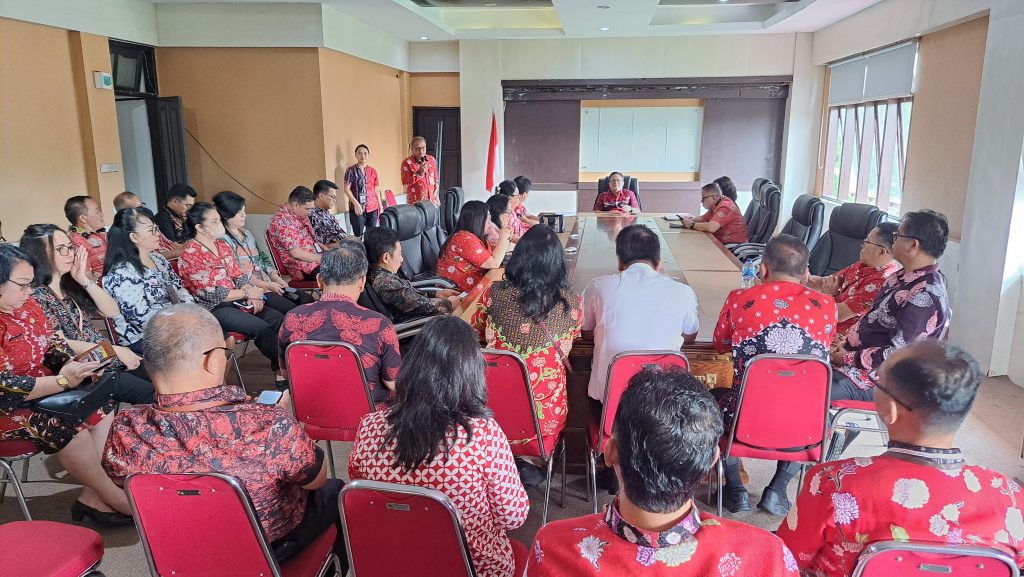Bukan Superman, Bangunlah Tomohon Dengan Team Work