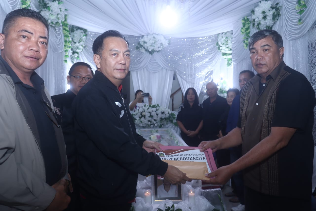 Walikota Tomohon Sambangi Ruduk Johar-Pitoy di Walian