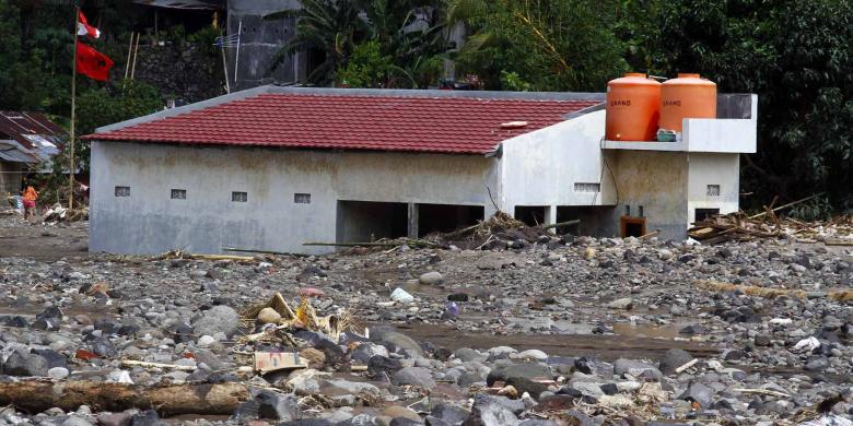 Sampah Banjir di Manado Capai 100 Ribu Meter Kubik