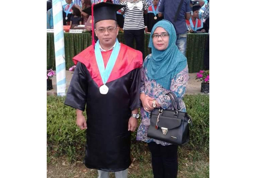 Dama Raih Gelar Sarjana
