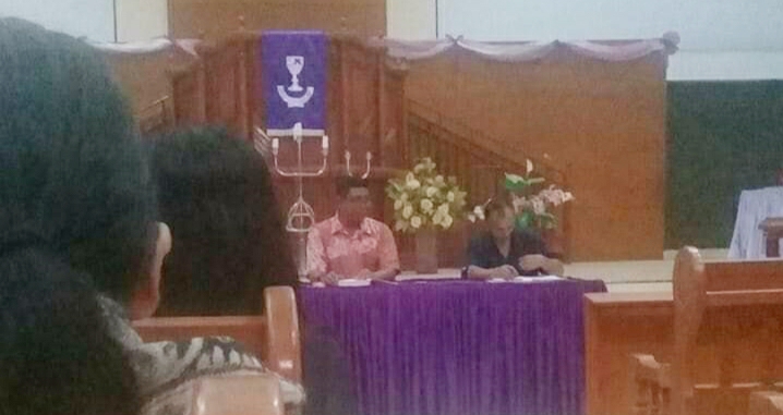 Jemaat GMIM AOR Gelar Ibadah Minggu di Rumah Masing-masing