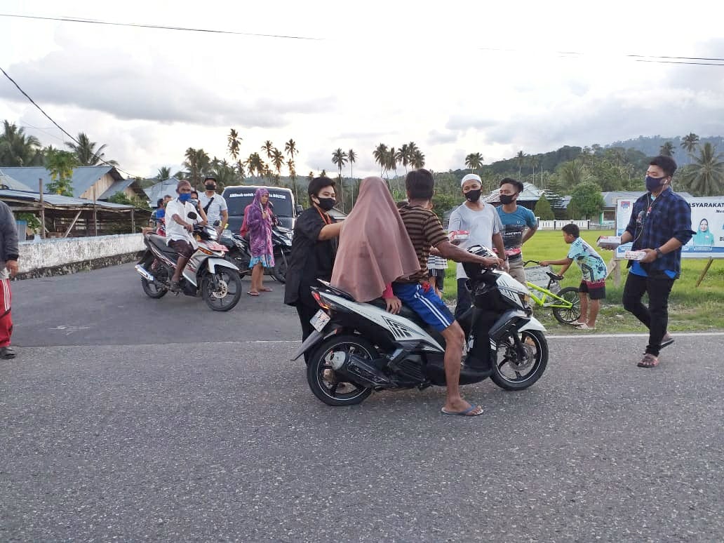 Terus Lakukan Aksi Sosial ke Masyarakat, Amalia Landjar Dinilai Seperti Bapaknya 