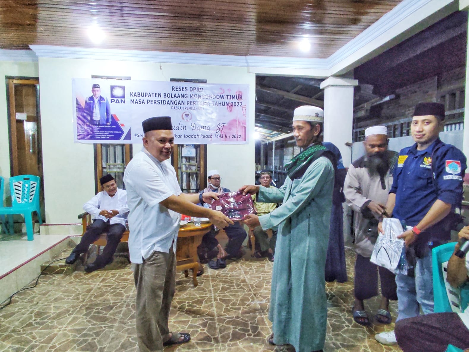 Perjuangkan Insentif Imam dan Pegawai Syari, Sadam Berbagi Berkah 