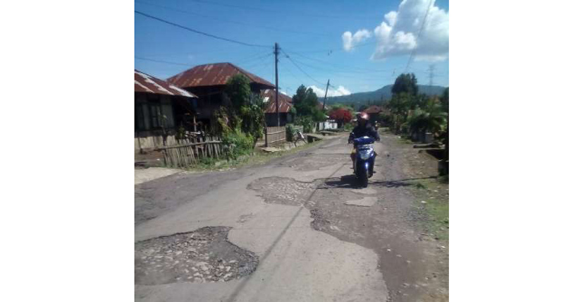 10 Tahun tak Tersentuh Perbaikan, Jalan Tempok Tompaso Bopeng