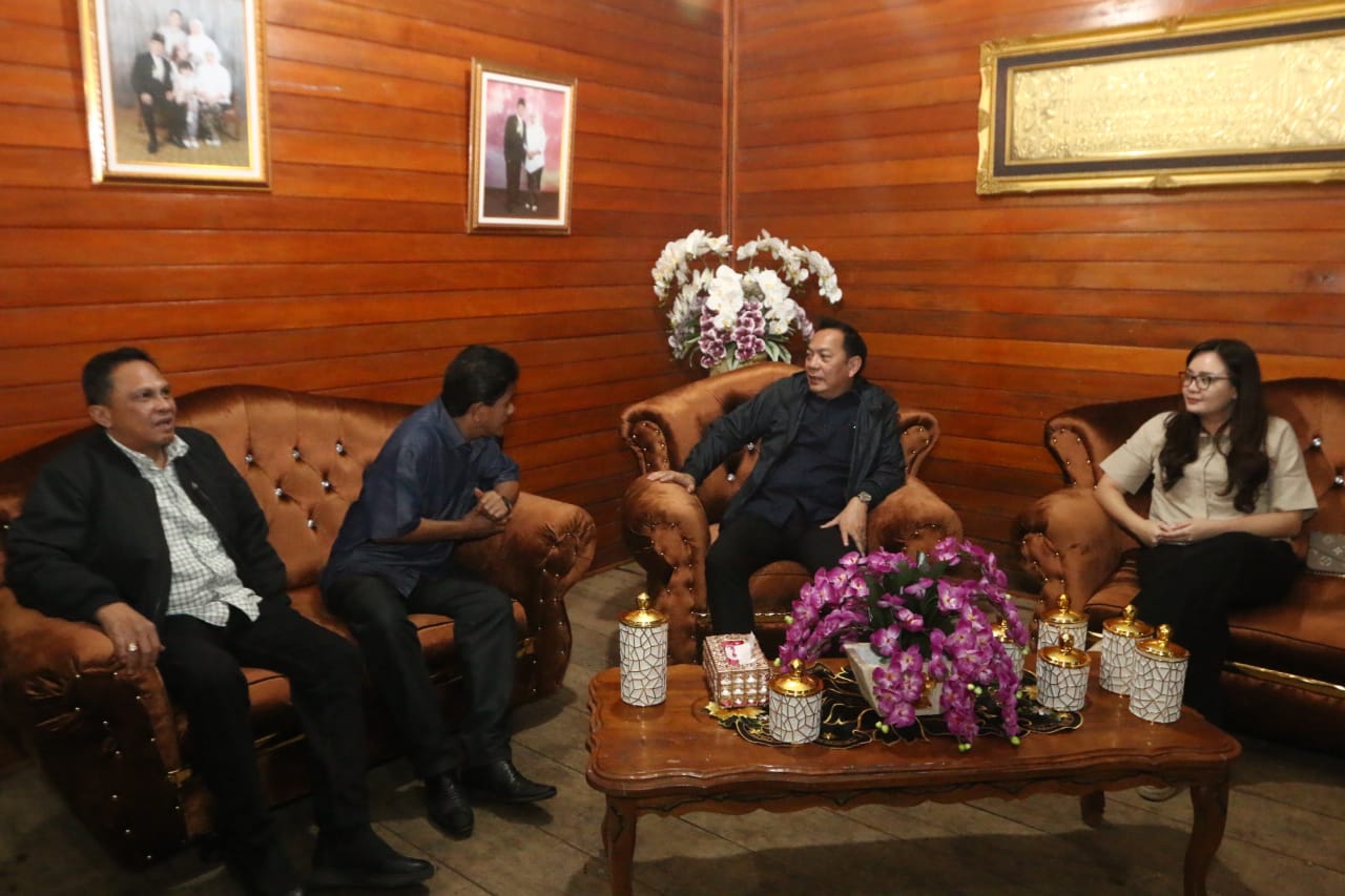 Caroll-Sendy Halal Bihalal di Kediaman Ali Raemah