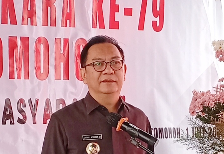 Caroll Ajak Anggota Polres Tomohon Tingkatkan Pelayanan Masyarakat