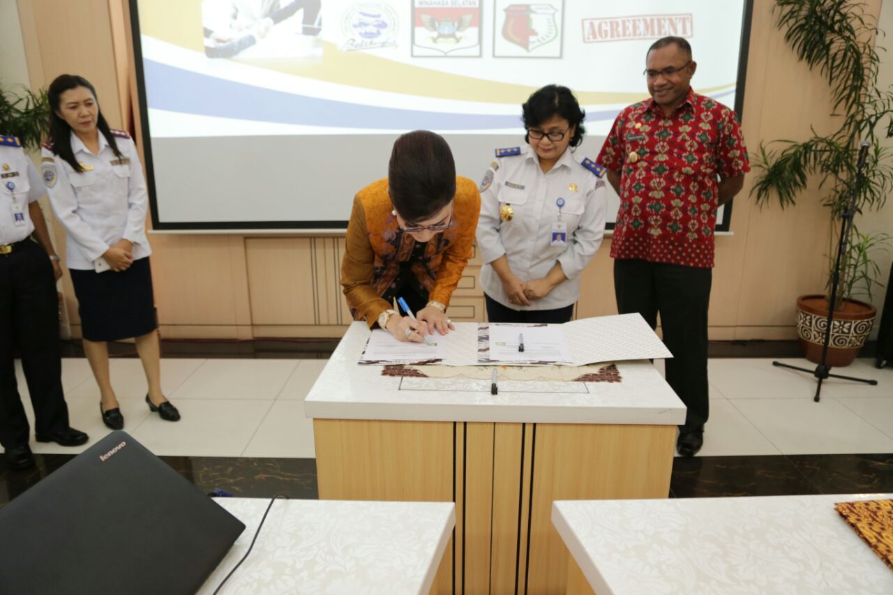 Bupati Tandatangani Dokumen Kesepakatan Dan Perjanjian Kerjasama Dengan Kemenhub