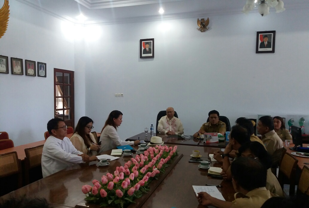 Konjen Filipina Sambangi Bupati Sangihe