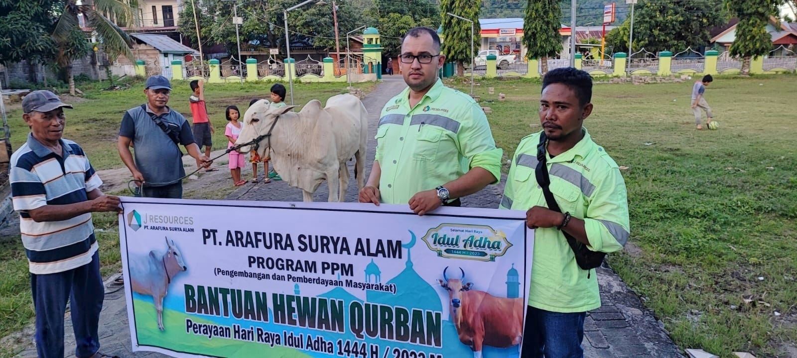 Salurkan Hewan Kurban di Desa Lingkar Tambang, PT ASA Diapresiasi 