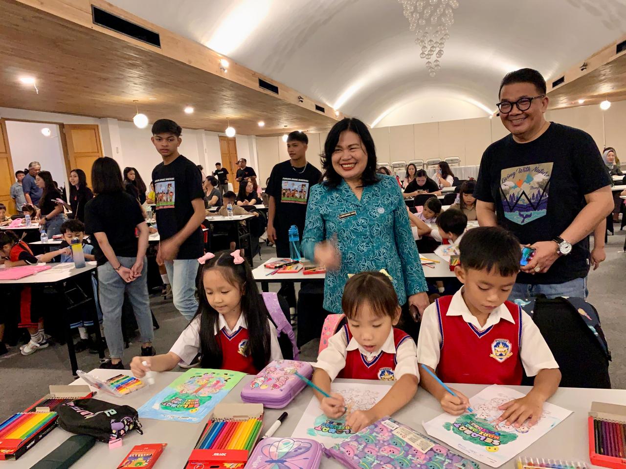 Ketua TP PKK Minahasa Djeneke Kumendong-Onabala Hadiri Hari Anak Nasional ke 40
