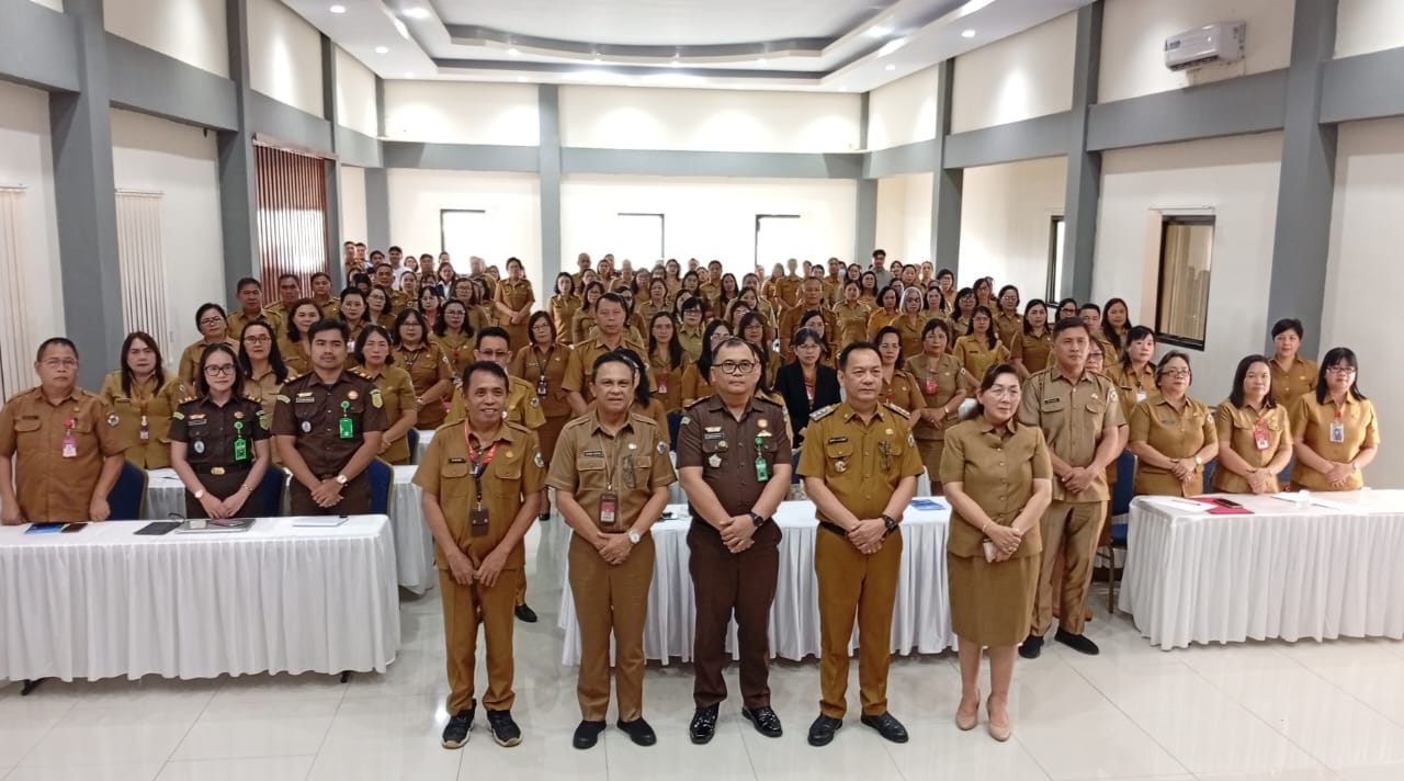 Caroll Senduk `Warning` Kepsek Jangan Salah Gunakan Dana BOS