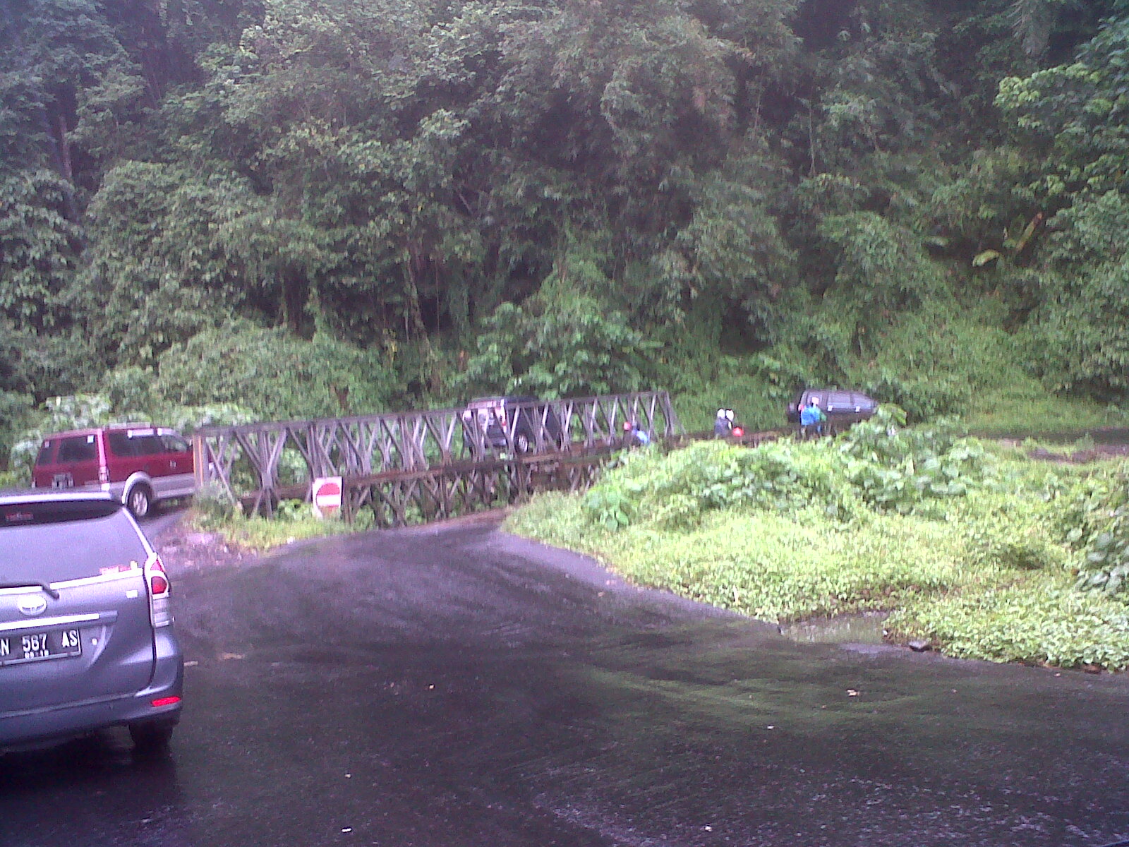 Poros Manado-Tomohon (via Tinoor) Macet Total