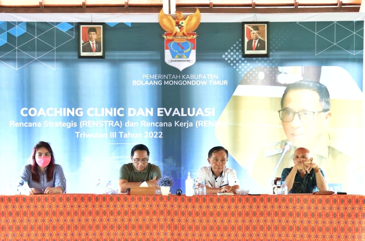 Bupati Sachrul Buka Kegiatan Coaching Clinic dan Evaluasi Dokumen Perencanaan 